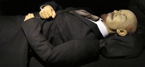 Il trattamento di pigmentary nota su una faccia un forum