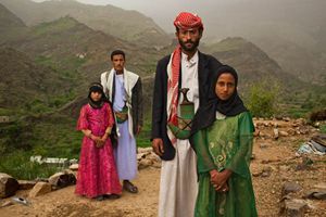 Spose bambine nello Yemen.