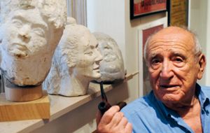 Arnoldo Foà, il “grande vecchio” (è nato a Ferrara il 24 gennaio 1916) del nostro teatro.