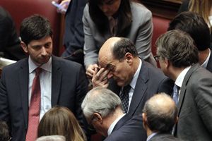 Bersani in lacrime dopo la rielezione di Giorgio Napolitano 