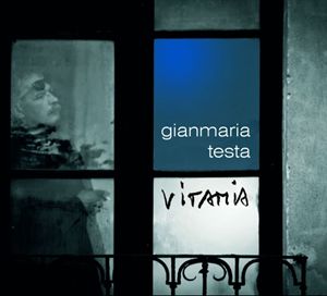 La copertina dell'album "Vitamia".