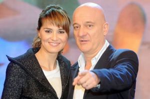 Paola Cortellesi e Claudio Bisio a "Zelig".