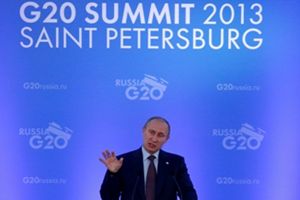 Vladimir Putin durante i lavori del G20 a San Pietroburgo (foto Reuters).
