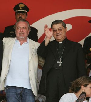 Il presidente del Napoli Aurelio De Laurentiis con il cardinale Sepe