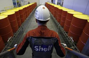 Uno stabilimento Shell in Russia (Reuters).