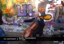 Rostropovich con il suo violoncello davanti al Muro