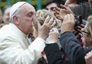 Il Papa alla parrocchia romana di S. Giuseppe all'Aurelio: «Se i bimbi piangono mai cacciarli dalla chiesa»