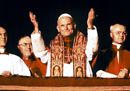 Papa Wojtyla, il pontificato per immagini: dall'elezione all'attentato