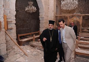 Il presidente siriano Assad in visita al monastero di Santa Tecla a Maalula, vandalizzato dagli islamisti (Reuters).
