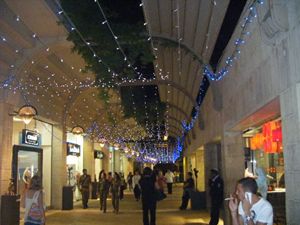 Mamilla Road, a Gerusalemme.