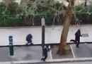 Parigi, l'assassinio del poliziotto ferito