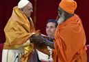 Il Papa ai leader religiosi dello Sri Lanka: «Le fedi non siano abusate per causa della violenza»