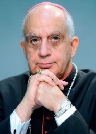 Monsignor Rino Fisichella è nato a Codogno (Lodi) il 25 agosto 1951, dal 30 giugno 2010 presiede il Pontificio Consiglio per la promozione della nuova evangelizzazione.
