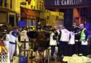 Francia sotto shock: attentati a raffica, 60 morti. Hollande chiude le frontiere. Cordoglio di Obama