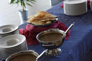 le lenticchie e il pane azzimo, due delle ricette bibliche (foto M. Gottardo)