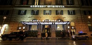 L'hotel Quirinale, a Roma, dove s'è svolta la testimonianza, in teleconferenza con l'Australia, del cardinale George Pell (in alto e in copertina). Le fotografie del servizio sono dell'agenzia Reuters.  