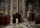 Pope Francis confesses07
