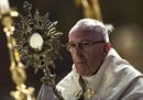 Corpus Domini, il Papa: «Quanti hanno spezzato se stessi per gli altri»