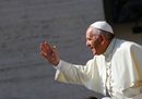 Pope Francis waves19
