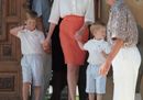 RTR1JWR0_Prince Charles, Lady Diana, and their sons Prince William and Prince Harry.jpg