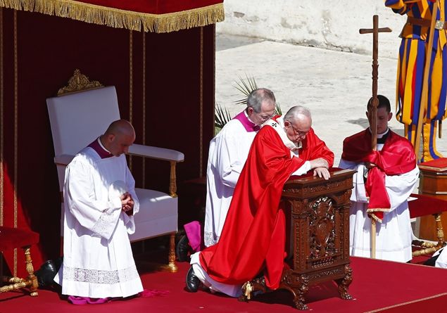 La domenica delle palme: come Gesù i fratelli soffrono per il terrorismo -  Famiglia Cristiana