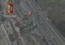 Il treno deragliato nelle immagini dal drone della Polizia