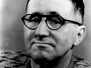 Bertolt Brecht (1989 - 1956)