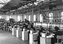 Linea di collaudo delle macchine per scrivere portatili Lettera 22 nello di stabilimento di Aglie_1958.jpg