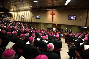 I vescovi italiani riuniti in Assemblea in Vaticano insieme a papa Francesco