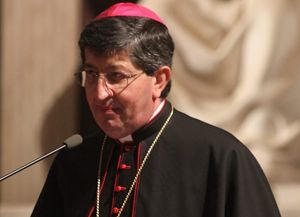 L'arcivescovo di Firenze, cardinale Giuseppe Betori (Ansa).
