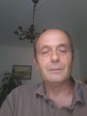 Riccardo Milani durante l'intervista con Famiglia Cristiana. Foto di Luca Rolandi. La foto in alto e in copertina è stata scattata dai Vigili del fuoco di Genova e distribuita dall'agenzia di stampa Ansa.. 