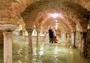L'acqua invade la cripta della Basilica di San Marco: «A un passo dall’Apocalisse»