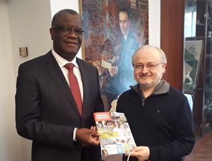 Milano, 22 maggio 2019. Denis Mukwege con il direttore di Famiglia Cristiana, don Antonio Rizzolo, nella sede della Periodici San Paolo.   