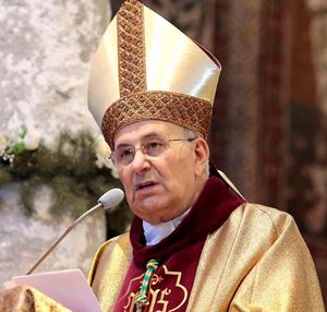 Il vescovo di Trieste, Giampaolo Crepaldi, 74 anni
