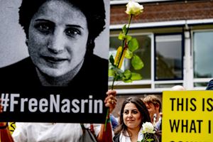 La campagna di Amnesty International per la liberazione di Nasrin Sotoudeh (foto Ansa).