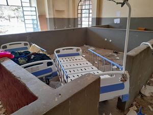 Uno degli ospedali saccheggiati e devastati nel Tigray da parte delle forze militari governative etiopiche.