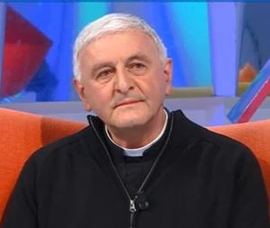 padre Mario Piatti (63 anni), sacerdote dei Servi del Cuore Immacolato di Maria e direttore di Maria di Fatima.
