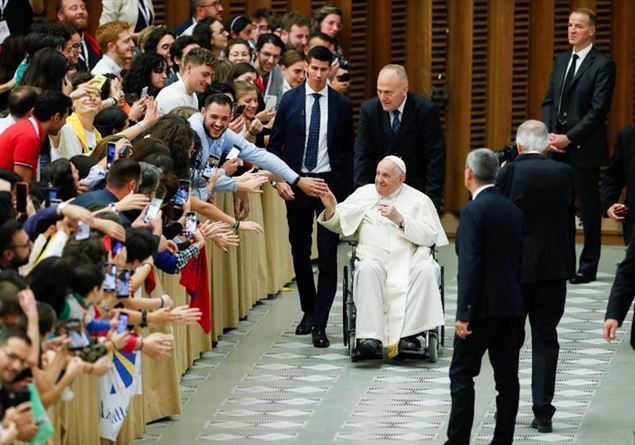 Papa Francesco è l'uomo più elegante del 2013