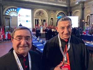 Da sinistra monsignor Mounir Khairallah, 69 anni, vescovo di Batroun, e il cardinale Béchara Boutros Pierre Raï, 82, patriarca maronita, presidente dell'Assemblea dei patriarchi e dei vescovi cattolici del Libano.  