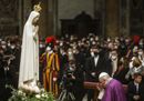 Il Papa a San Pietro si confessa, poi la consacrazione alla Vergine