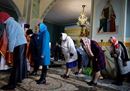 Ucraina, gli ortodossi celebrano la Pasqua sotto le bombe