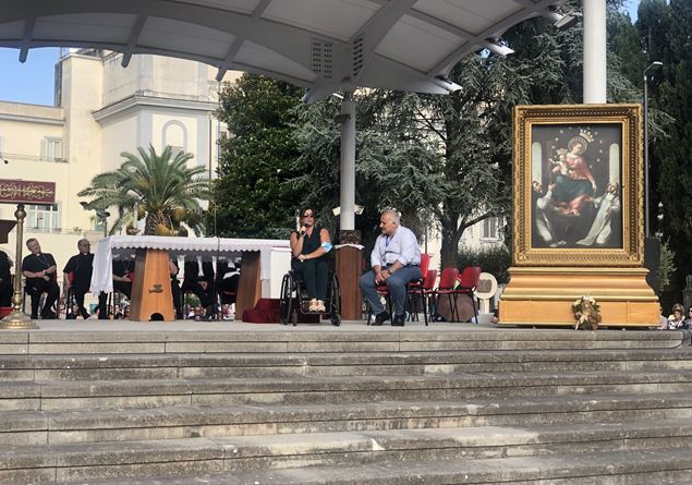 A Pompei le famiglie lanciano ami di speranza: «Così peschiamo vita in  abbondanza» - Famiglia Cristiana