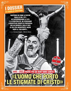 La copertina dello speciale su Padre Pio a 20 anni dalla sua canonizzazione (avvenuta il 16 giugno 2002) pubblicato nel numero 24 di Famiglia Cristiana 