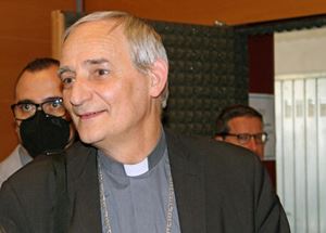 Il cardinale Matteo Zuppi, 66 anni, arcivescovo di Bologna e presidente della Conferenza episcopale italiana (Cei). Tutte le foto di questo servizio sono dell'agenzia Ansa. 