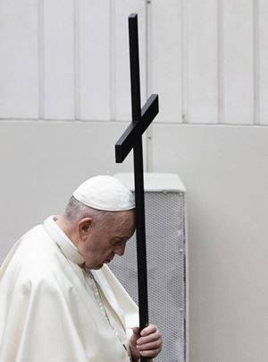 Papa Francesco (foto tratta dall'archivio dell'agenzia Ansa) 