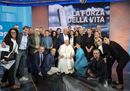 La prima volta di un Papa in uno studio televisivo: le immagini di Francesco ad A Sua immagine