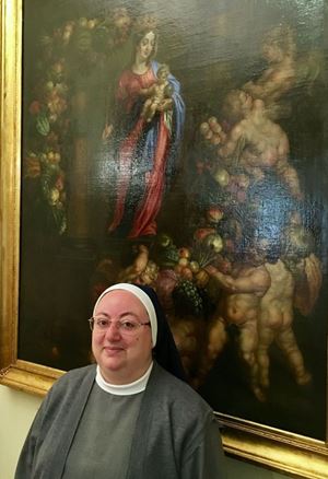 Suor Daniela Del Gaudio. In alto e in copertina:  Madonna col Bambino, detta 'del Solletico', di Masaccio, foto Ansa.