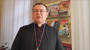Monsignor Paolo Pezzi, 62 anni, arcivescovo di Mosca e presidente dei vescovi cattolici russi. Foto tratta da Youtube