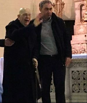 Paolo Vizzacchero con don Gabriele Amorth