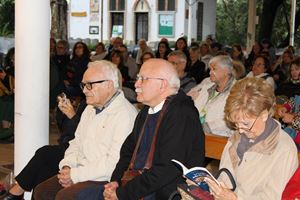 Carlo Cornacchiola, a sinistra, col fratello Luigi.